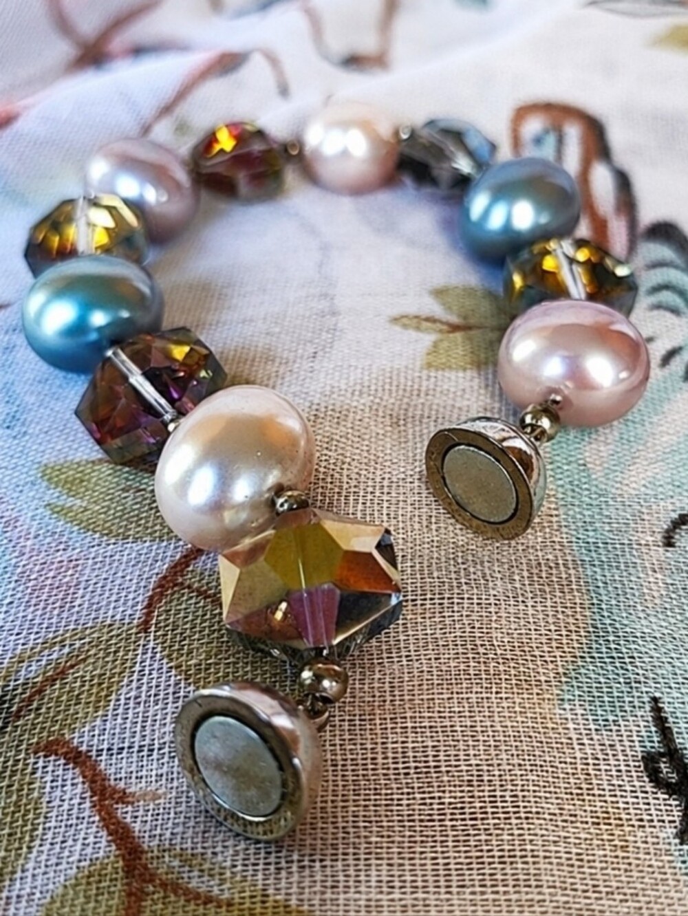 Rainbow Iridescent Mystic Topaz Faceted Crystal Faux Pearl Silver  Bracelet NWOT